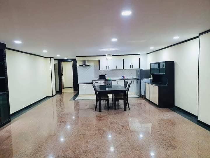 အလုံမြို့နယ်၊ ကွန်ဒိုအငှား