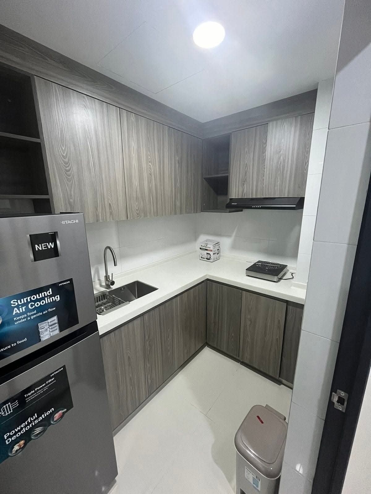 ပုဇွန်တောင်မြို့နယ်၊ ကွန်ဒိုအငှား