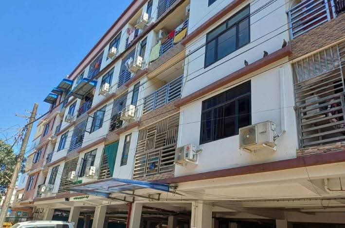 လှိုင်မြို့နယ် ကွန်ဒိုအရောင်း