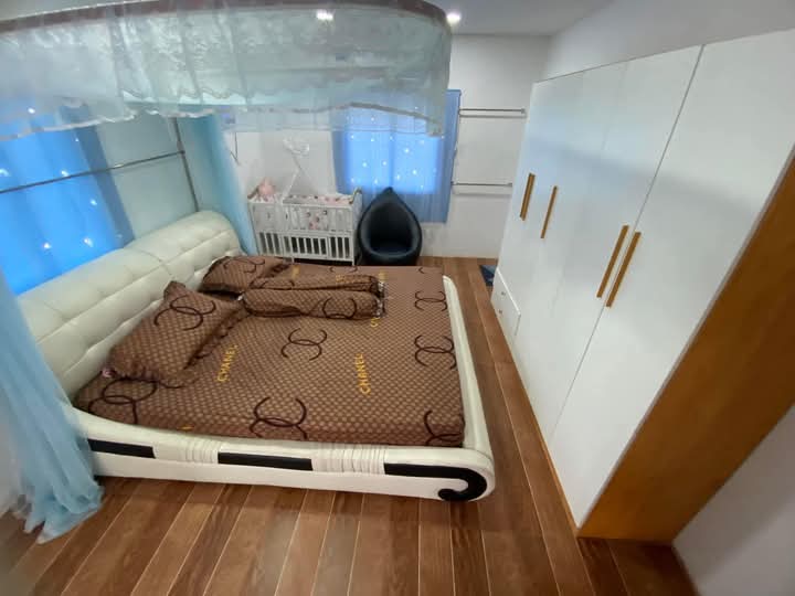 သာကေတမြို့နယ်၊ (4RC)အရောင်း