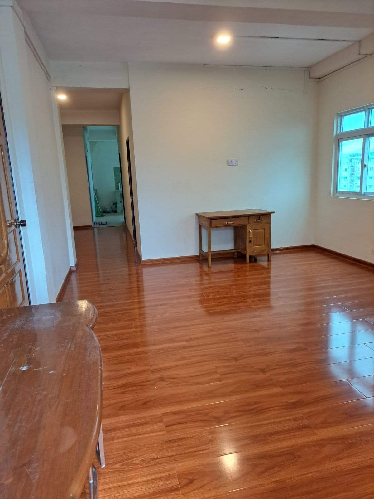 သဃန်းကျွန်း မီနီ ကွန်ဒို အရောင်း