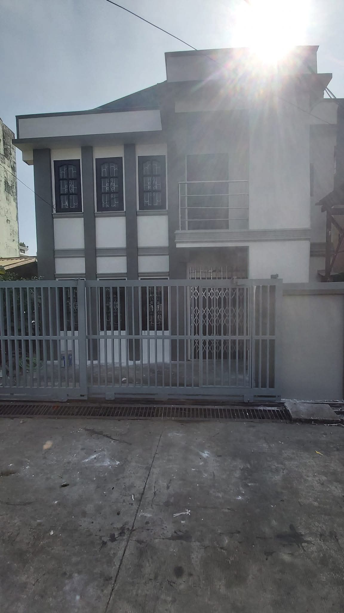 သင်္ဃန်းကျွန်းမြို့နယ် လုံးချင်းအိမ်အရောင်း