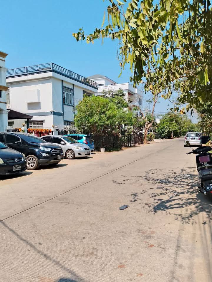 မြောက်ဒဂုံမြို့နယ်၊ မြေညီတိုက်ခန်းအရောင်း