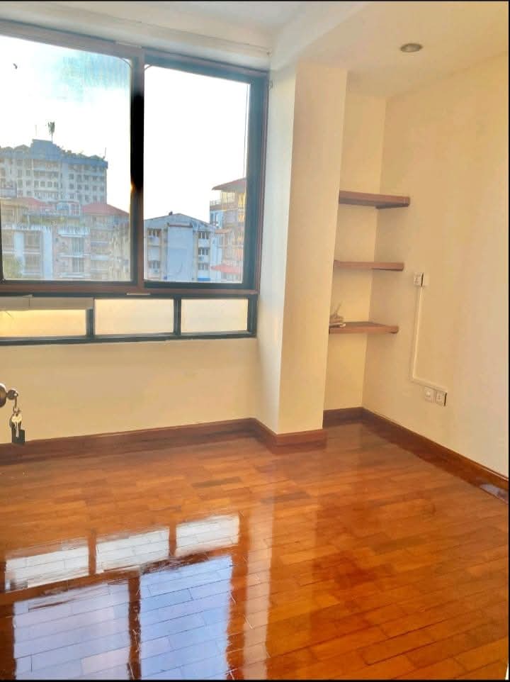 ဒဂုံမြို့နယ်၊ ကွန်ဒို အရောင်း