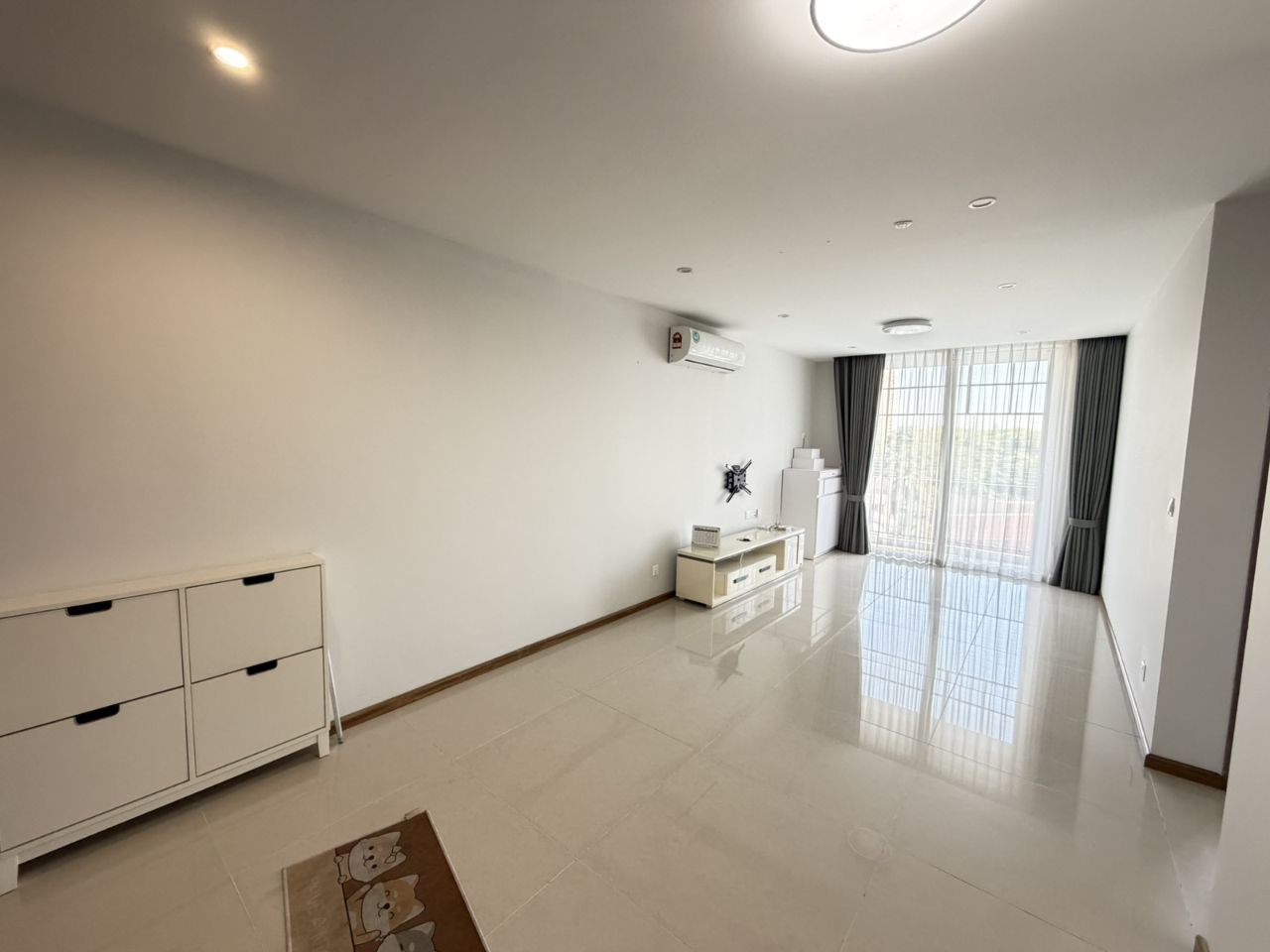 လှိုင်မြို့နယ်၊ ကွန်ဒို အရောင်း