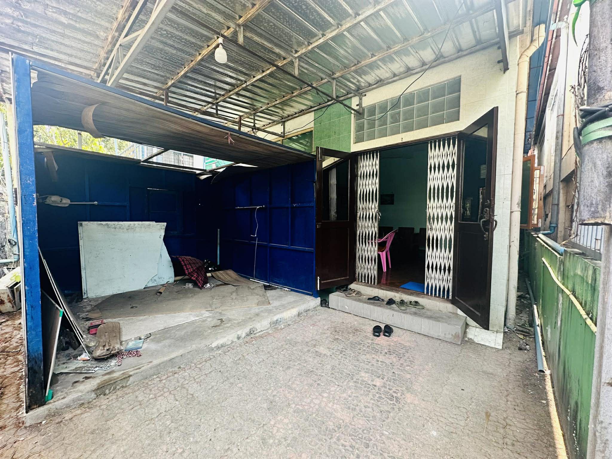 တောင်ဥက္ကလာပမြို့နယ်ရှိလုံးချင်းအရောင်း