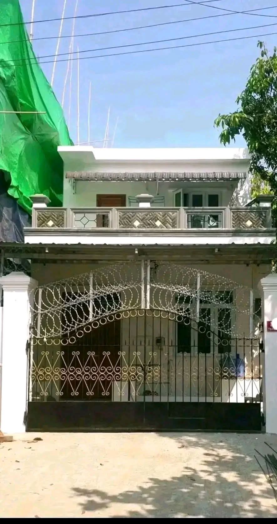 မြောက်ဒဂုံမြို့နယ်လုံးချင်းအရောင်း