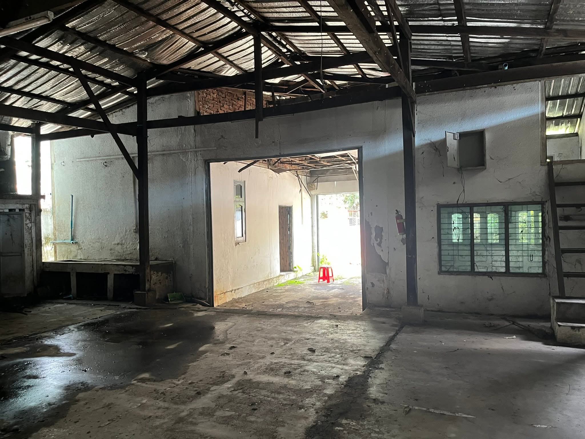 သင်္ဃန်းကျွန်းမြို့နယ်၊ ဂိုဒေါင်အရောင်း