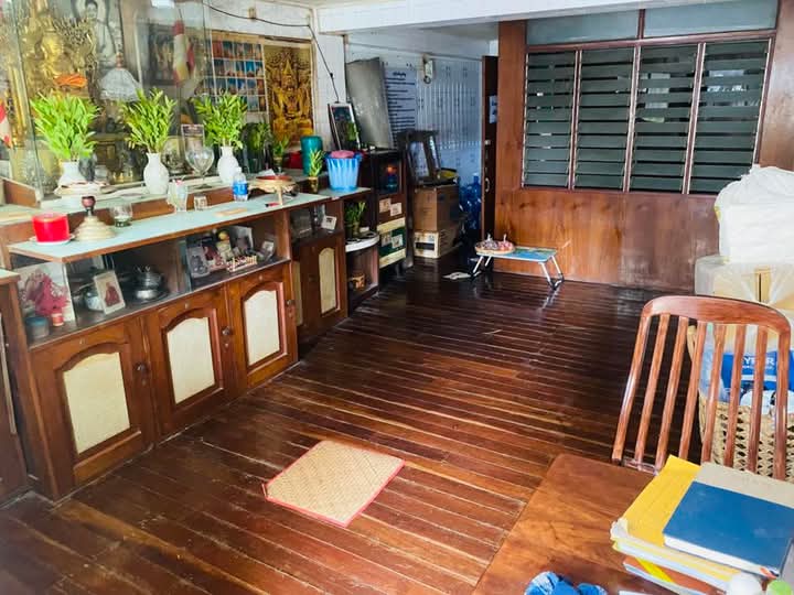 ကြည့်မြင်တိုင်မြို့နယ်၊ ထီးတန်းအိမ်ယာတိုက်ခန်းအရောင်း