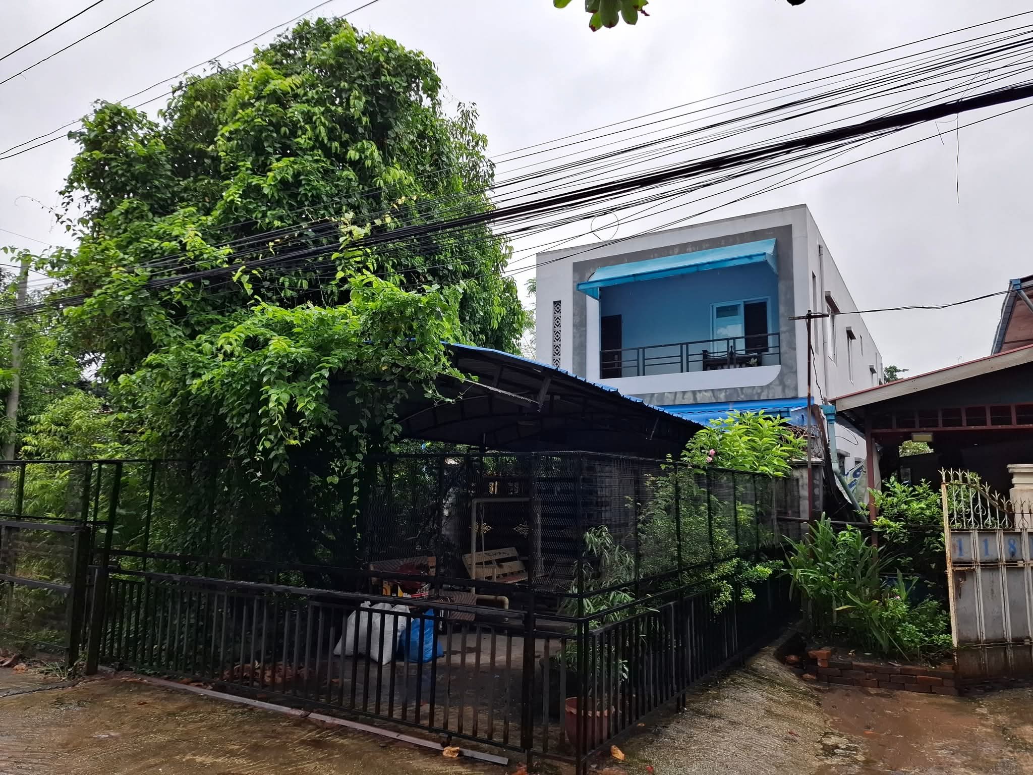 အရှေ့ဒဂုံမြို့နယ်၊ လုံးချင်းအိမ်အရောင်း