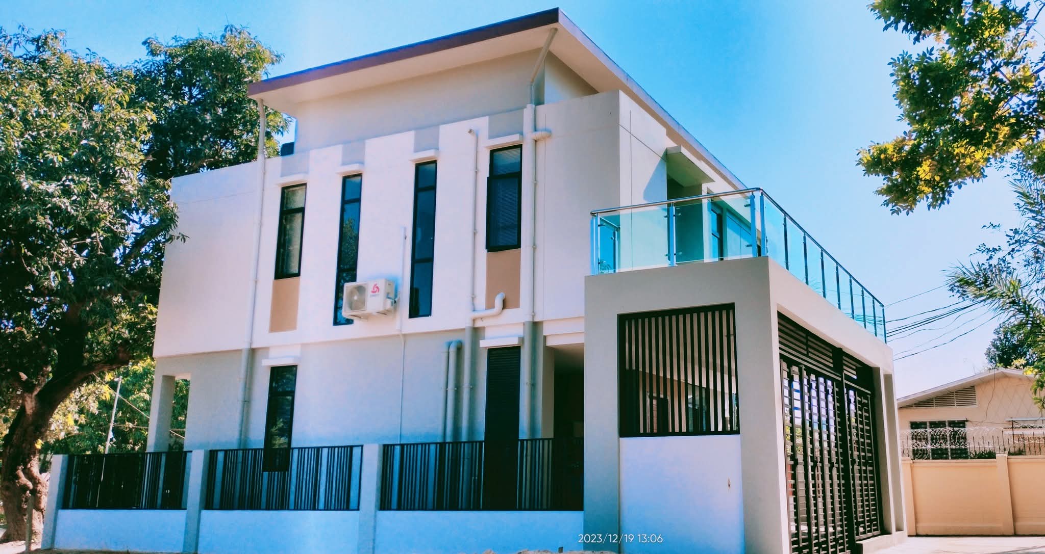 မရမ်းကုန်းမြို့ နယ်၊  9မိုင်၊  လုံးချင်းအိမ်အရောင်း