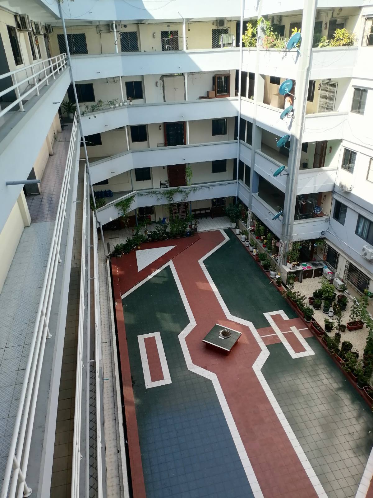 ရန်ကင်းမြို့နယ်၊ ရန်ကင်းစင်တာကွန်ဒိုအရောင်းခန်း