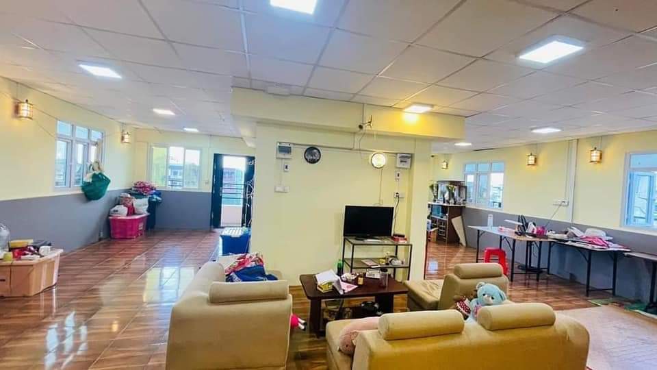 တောင်ဥက္ကလာမြို့နယ်၊ penthouse အရောင်း