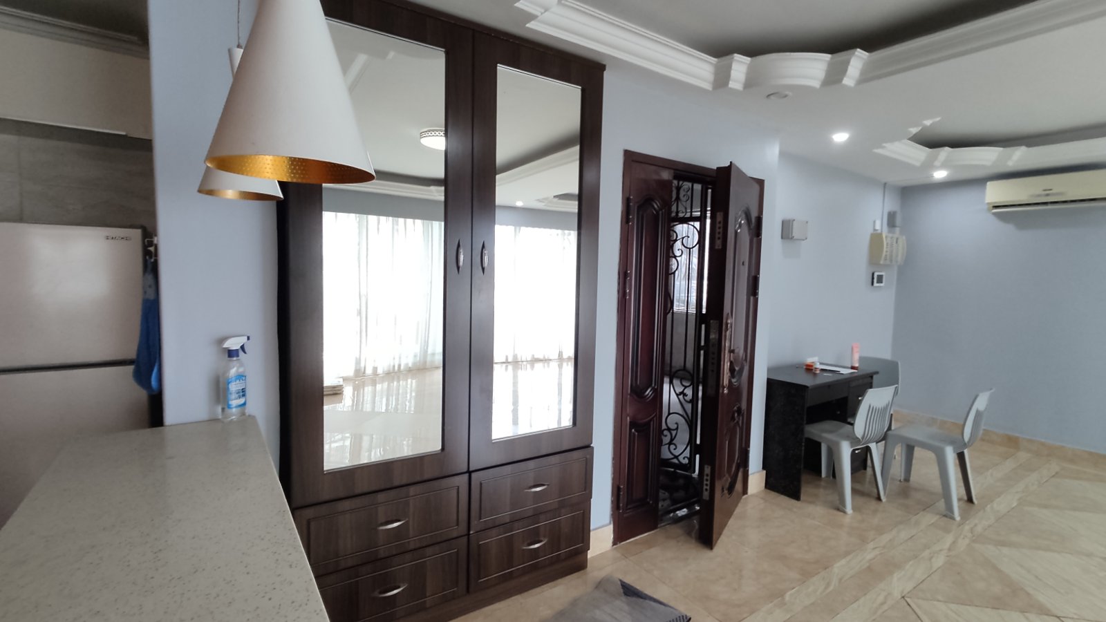 ဧရာချမ်းသာကွန်ဒို