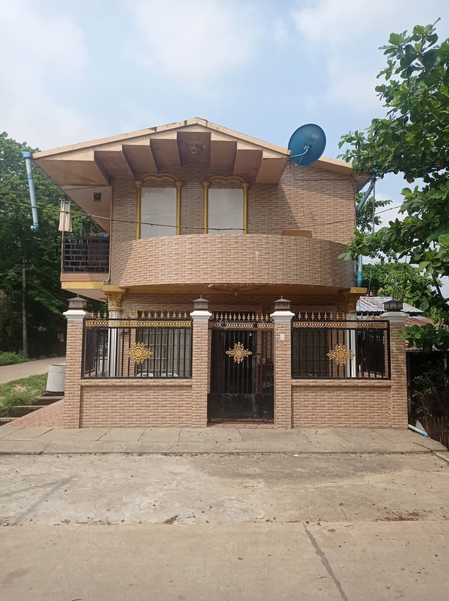 တောင်ဒဂုံမြို့နယ်၊ လုံးချင်းအရောင်း