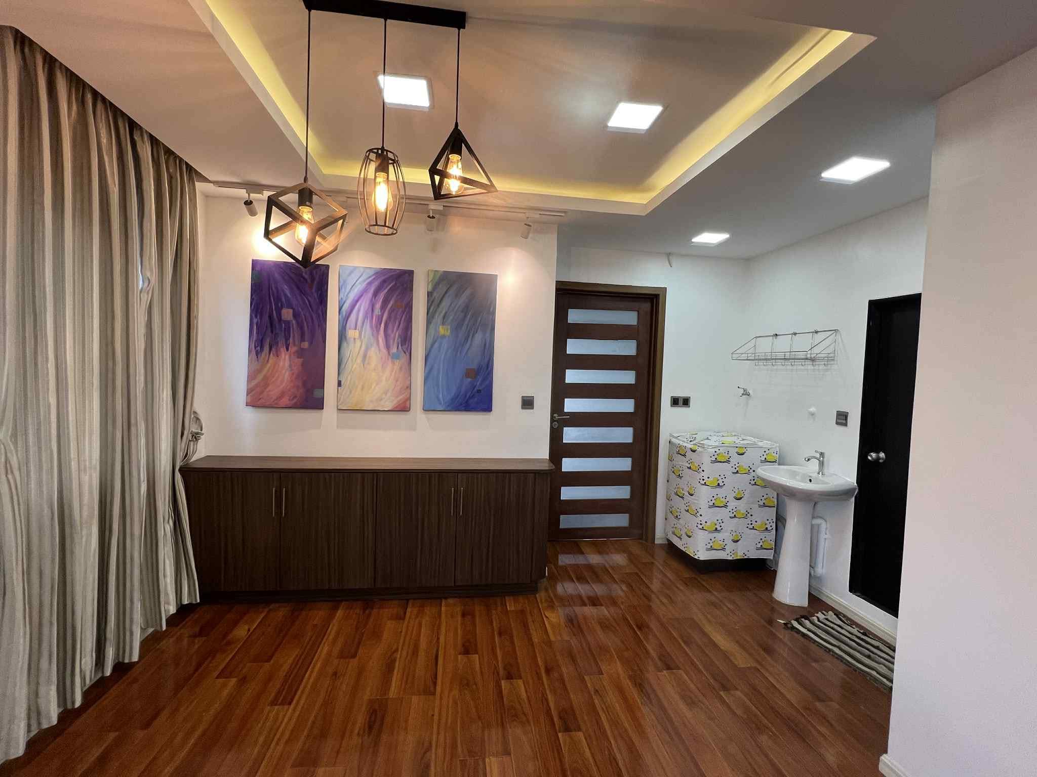 တောင်ဥက္ကလာပမြို့နယ်၊ မီနီကွန်ဒိုအရောင်း