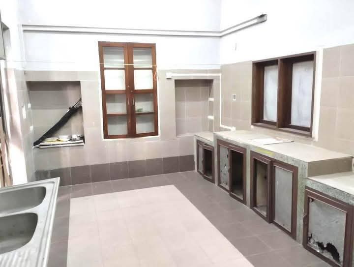 လမ်းမတော်မြို့နယ်တိုက်ခန်းအရောင်း