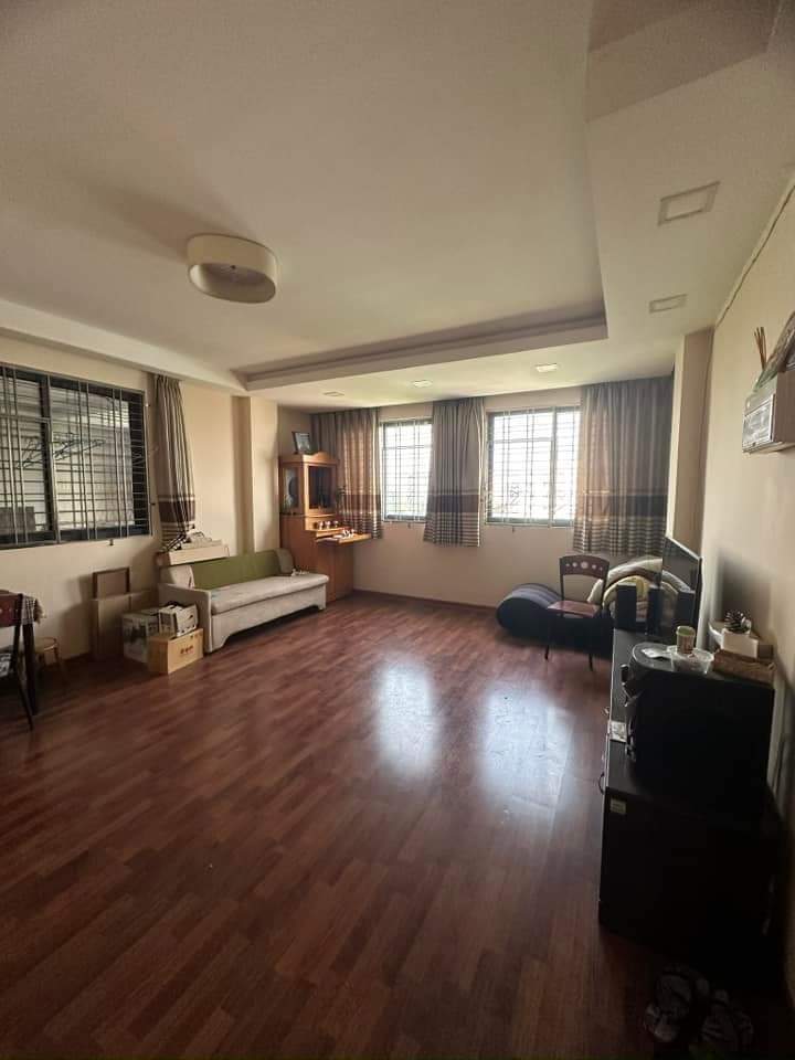 တောင်ဥက္ကလာပ မီနီကွန်ဒို အရောင်း