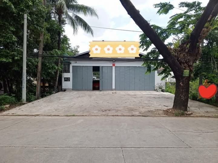 အရှေ့ဒဂုံမြို့နယ်၊ လုံးချင်းအရောင်း