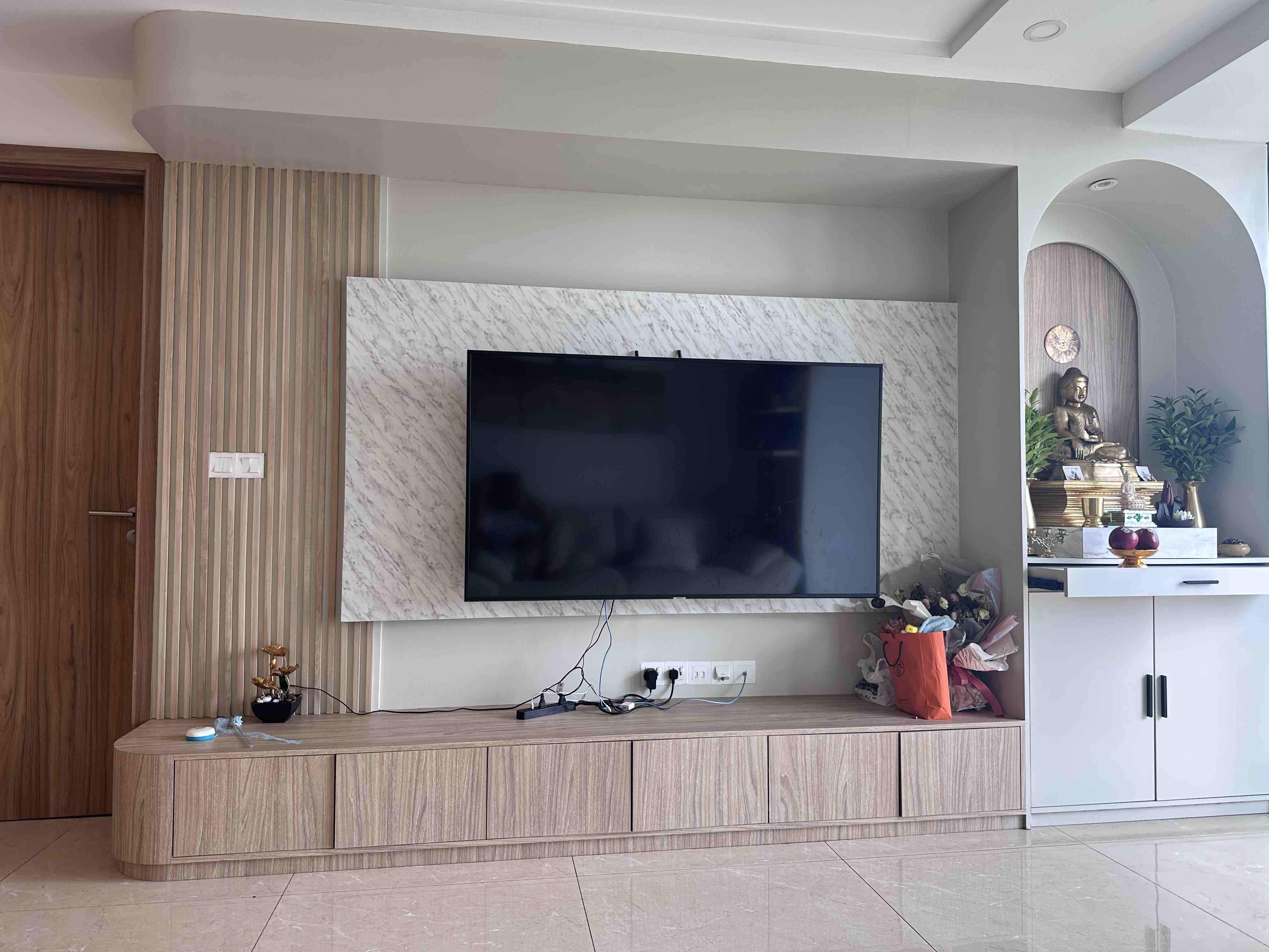 မရမ်းကုန်းမြို့နယ်၊ ကွန်ဒို အရောင်း