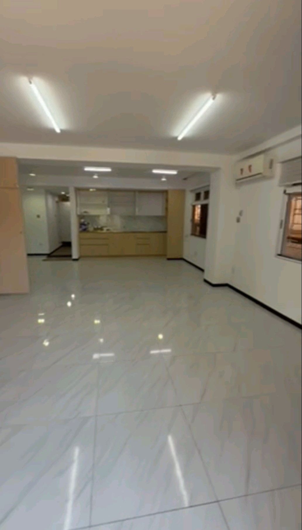 သင်္ဃန်းကျွန်းမြို့နယ်၊ မြေညီတိုက်ခန်းအရောင်း