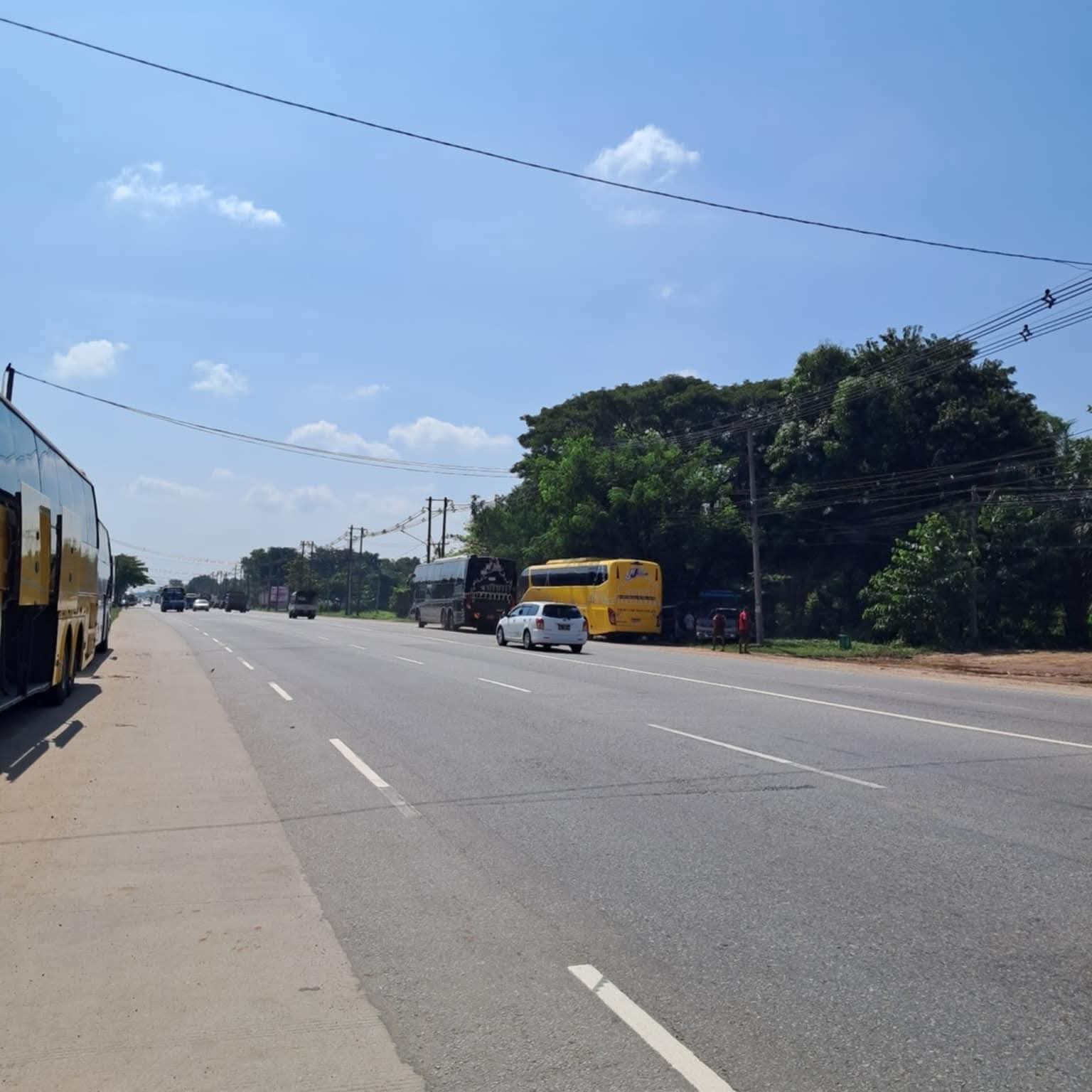 လှည်းကူးမြို့နယ်၊ အမှတ်(2)လမ်းမပေါ် ၊မြေကွက်အရောင်း