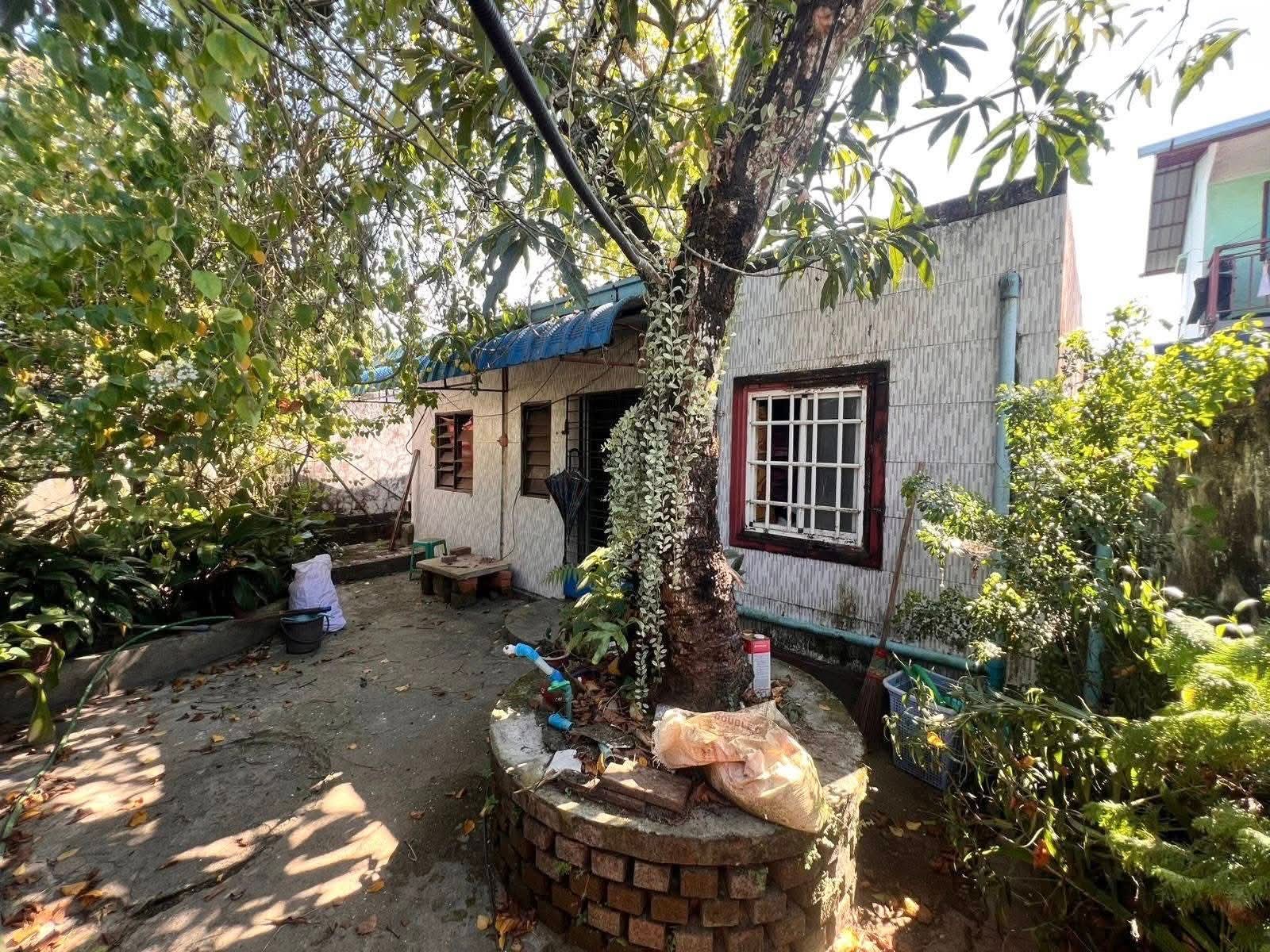 မင်္ဂလာဒုံမြို့နယ်လုံးချင်းအရောင်း