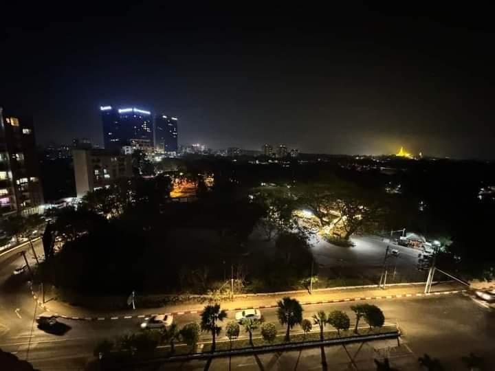 မင်္ဂလာတောင်ညွှန့်မြို့နယ်၊မီနီကွန်ဒိုအရောင်း