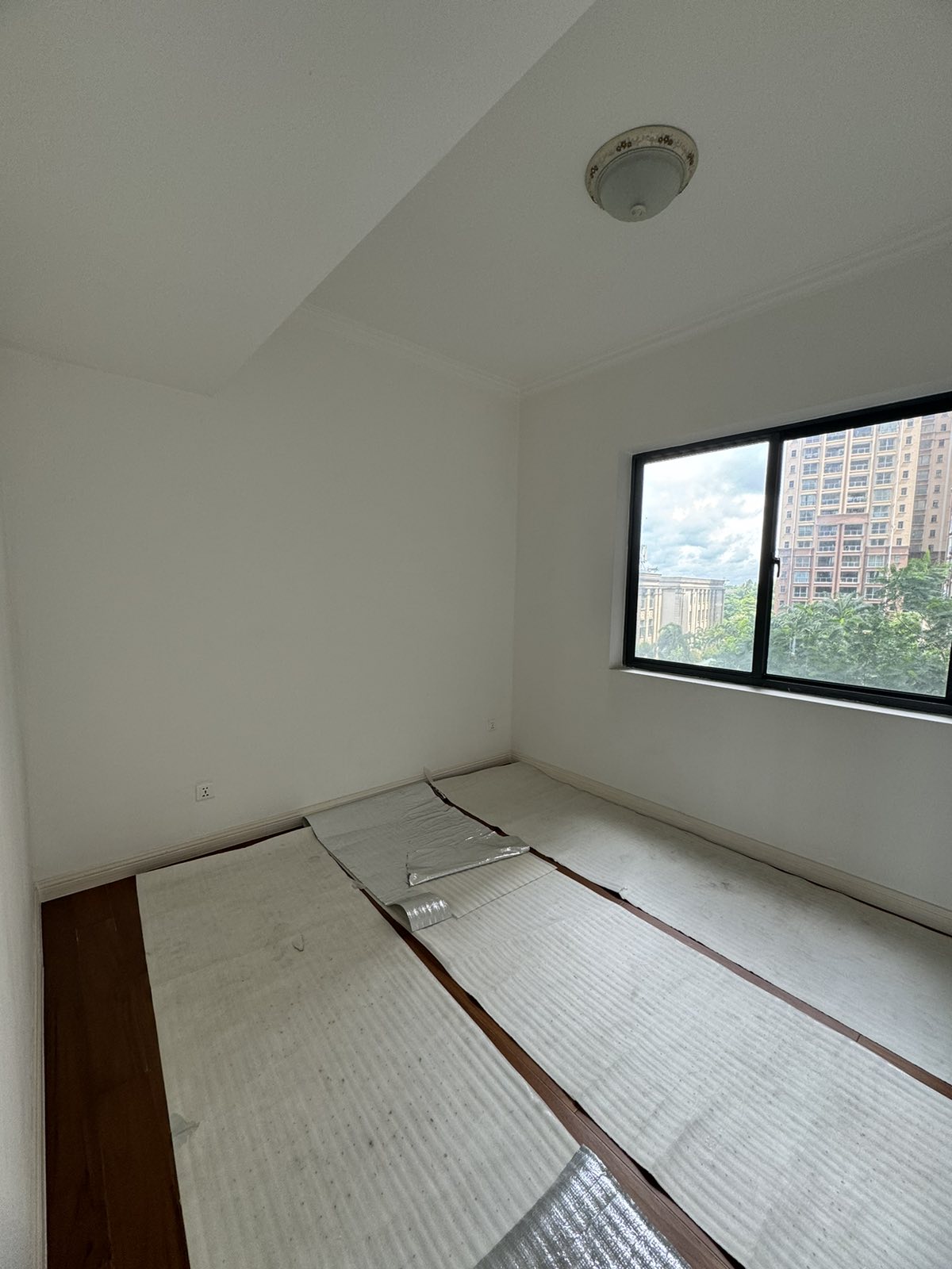 ရန်ကင်းမြို့နယ်၊ ကွန်ဒိုအရောင်း