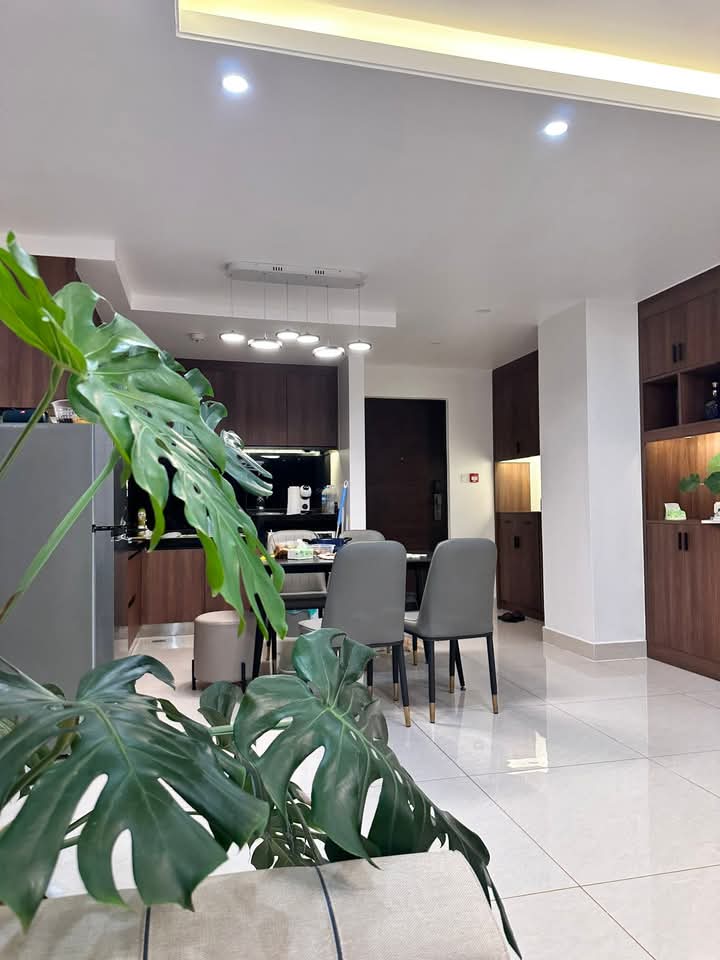 ရန်ကင်းမြို့နယ်၊ Sky Suite Condo အရောင်း